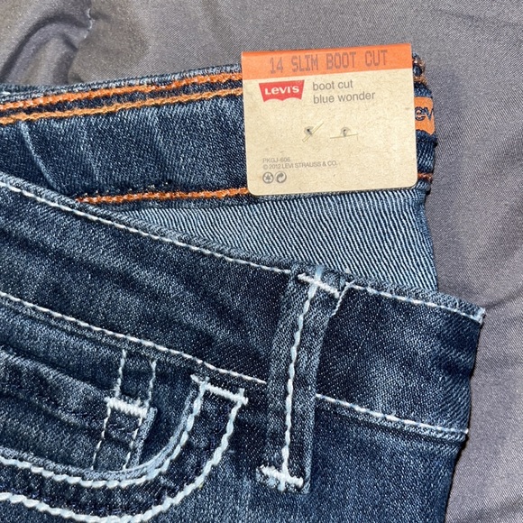 NWT Levi’s Boot Cut - Picture 4 of 9